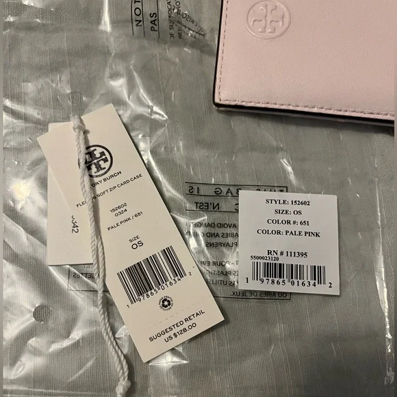 Tory Burch Fleming Cardholder in Soft Pink - Picture 5 of 12
